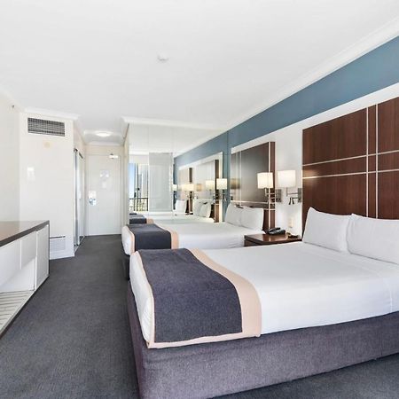 Hotel Apartments On 22 View Avenue, Surfers Paradise Gold Coast Bagian luar foto
