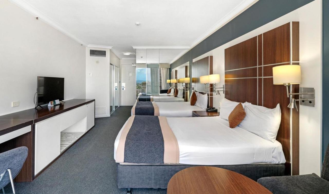 Hotel Apartments On 22 View Avenue, Surfers Paradise Gold Coast Bagian luar foto