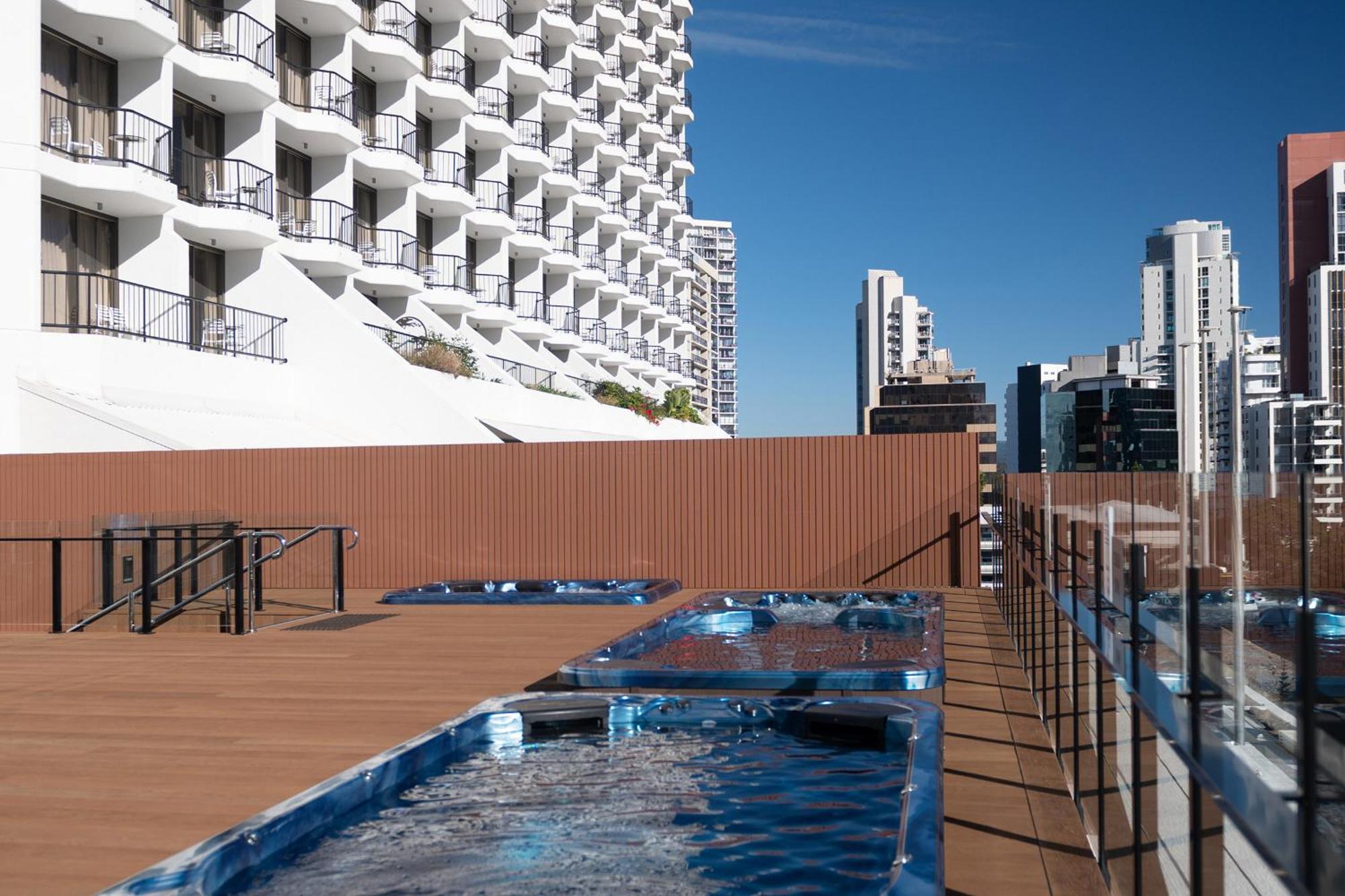 Hotel Apartments On 22 View Avenue, Surfers Paradise Gold Coast Bagian luar foto