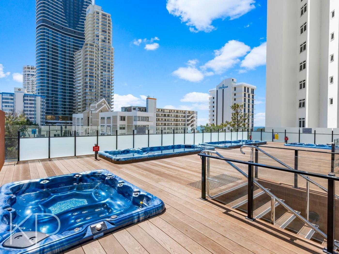 Hotel Apartments On 22 View Avenue, Surfers Paradise Gold Coast Bagian luar foto