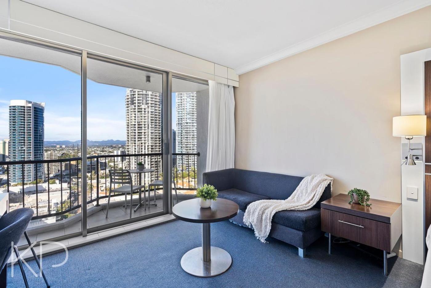 Hotel Apartments On 22 View Avenue, Surfers Paradise Gold Coast Bagian luar foto