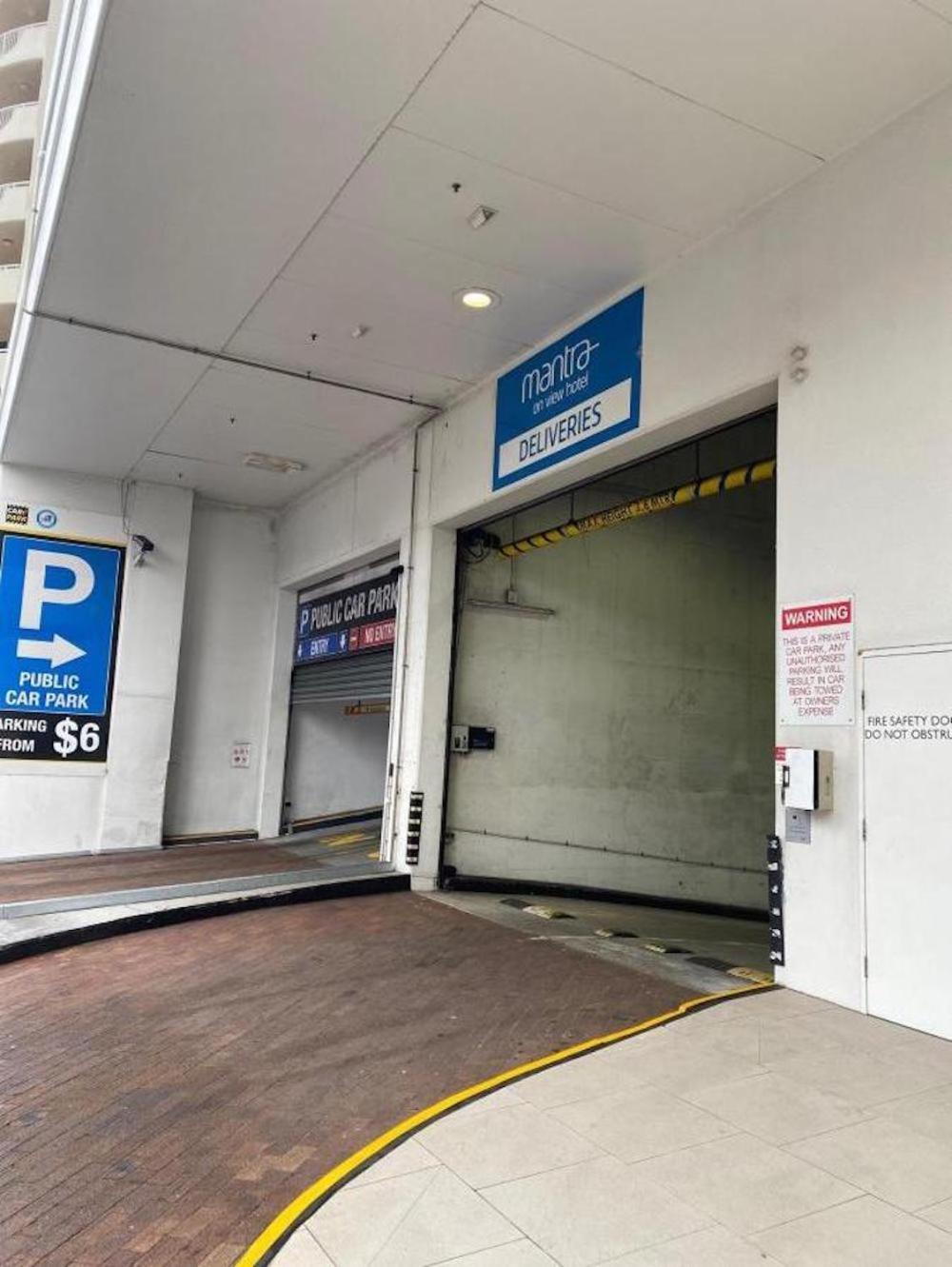 Hotel Apartments On 22 View Avenue, Surfers Paradise Gold Coast Bagian luar foto